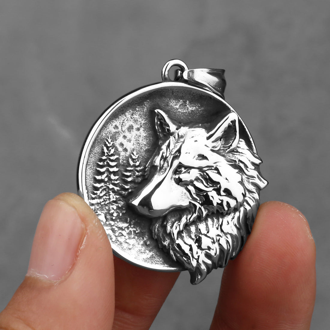 Men's Vintage Double Sided Wolf Head Titanium Steel Pendant Necklace