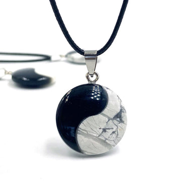 Tai Chi Yin Yang Pendant Natural Stone Black Agates White Turquoises