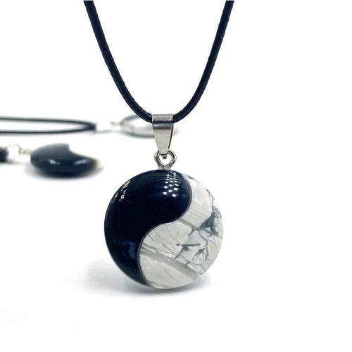 Tai Chi Yin Yang Pendant Natural Stone Black Agates White Turquoises