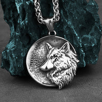 Men's Vintage Double Sided Wolf Head Titanium Steel Pendant Necklace